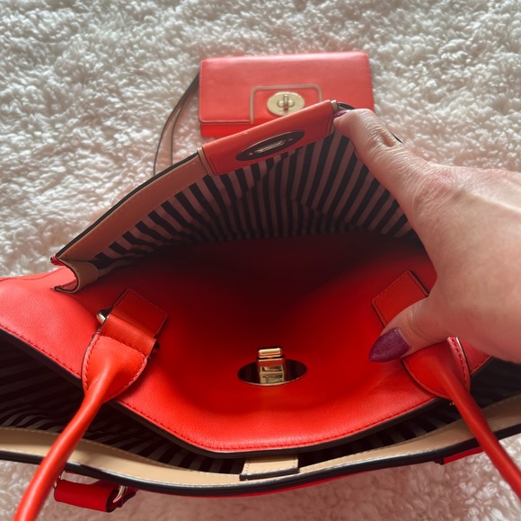 Kate Spade orange handbag and wristlet set - Picture 8 of 16